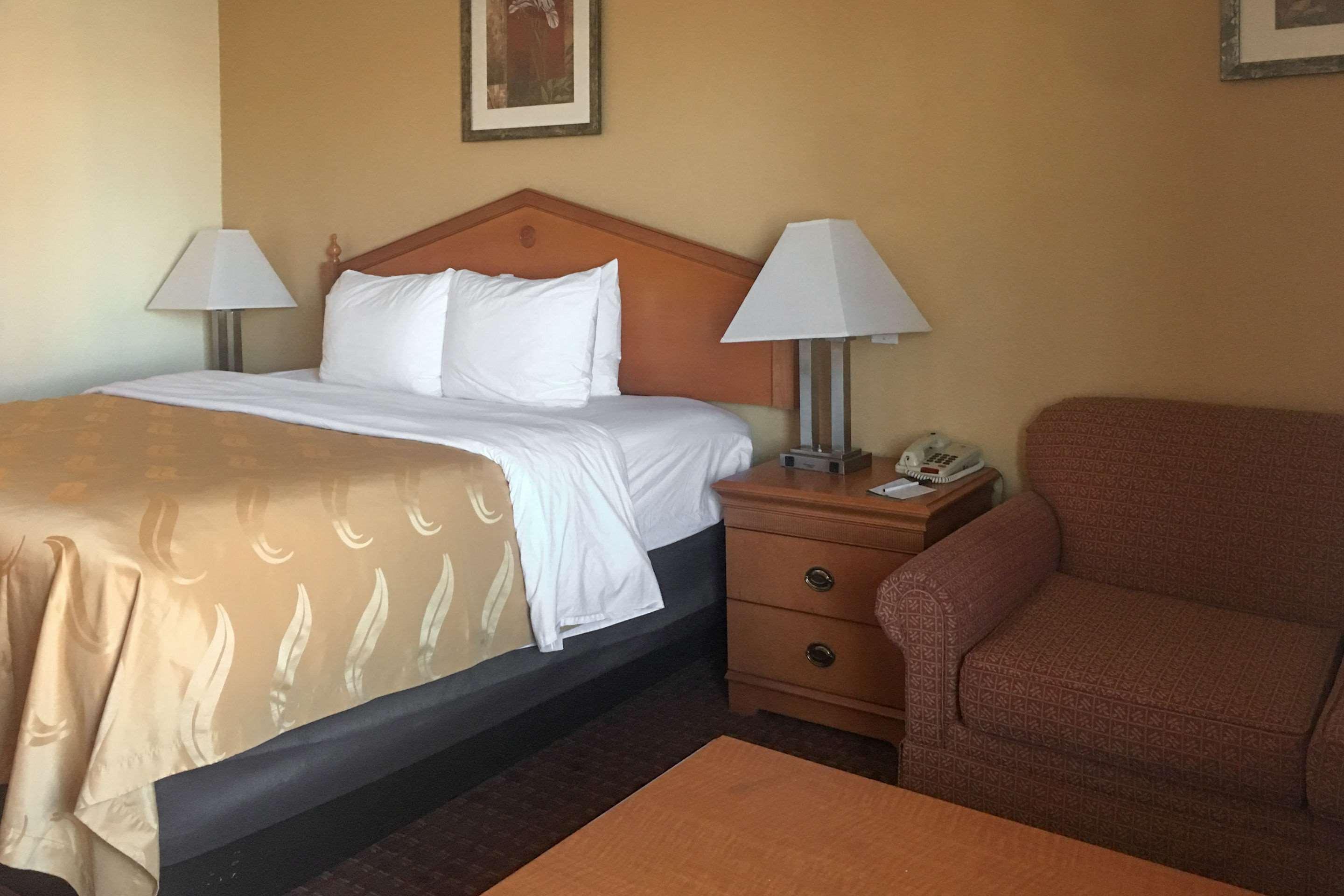 Hotel Quality I-8 2*